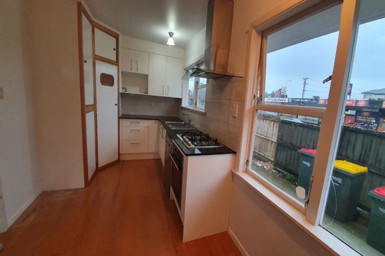 Photo of property in 1 Diana Drive, Glenfield, Auckland, 0629