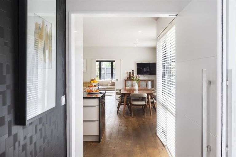 Photo of property in 28 Hawthorne Street, Strowan, Christchurch, 8052