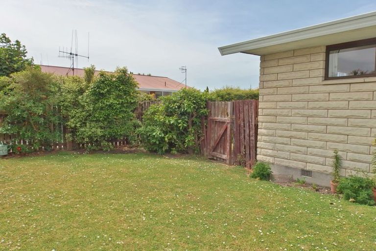 Photo of property in 3/92 Avenue Road, West End, Timaru, 7910