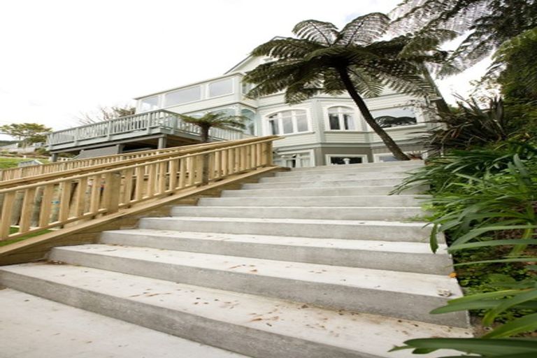 Photo of property in 2/10 Orchard Street, Wadestown, Wellington, 6012