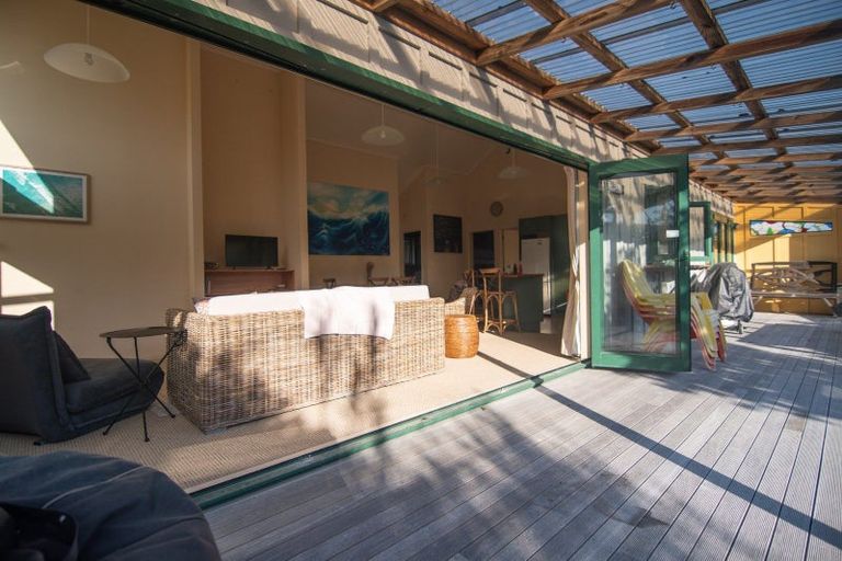 Photo of property in 5 Fabrin Street, Foxton Beach, Foxton, 4815