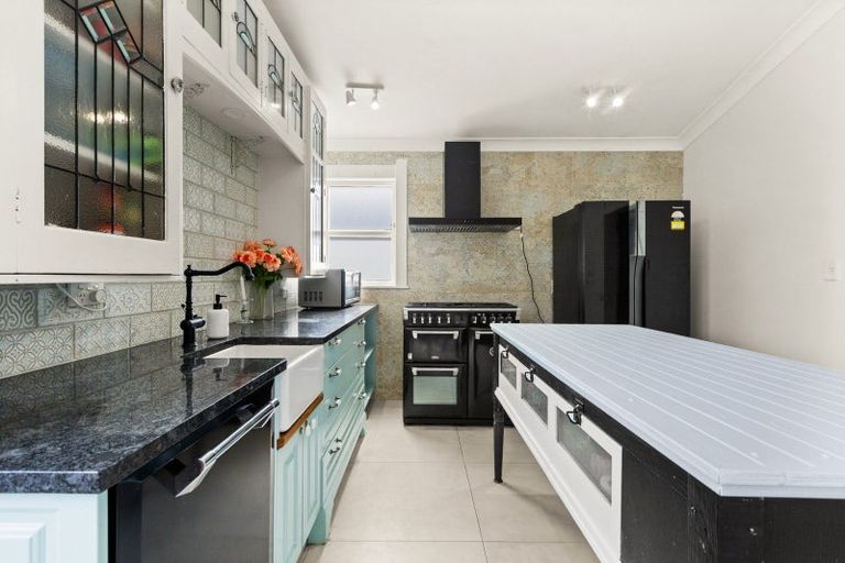 Photo of property in 1200 Caroline Road, Mayfair, Hastings, 4122