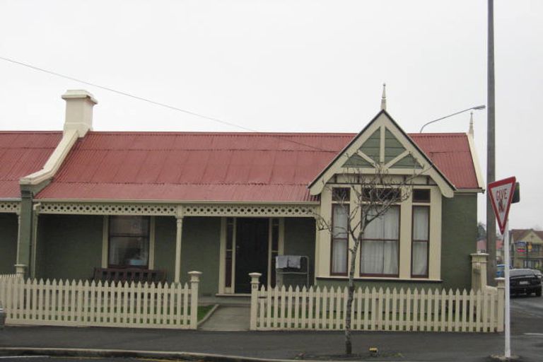 Photo of property in 33 Howe Street, North Dunedin, Dunedin, 9016
