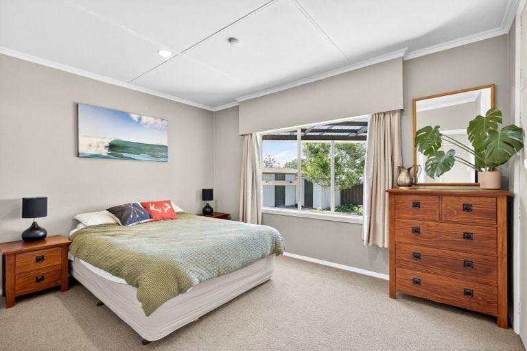 Photo of property in 16 Brookvale Road, Havelock North, 4130