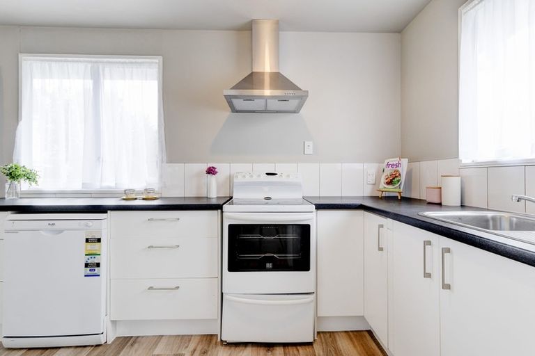 Photo of property in 17a Trevor Hosken Drive, Wiri, Auckland, 2104