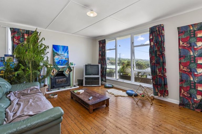 Photo of property in 24 Matatiro Street, Titahi Bay, Porirua, 5022