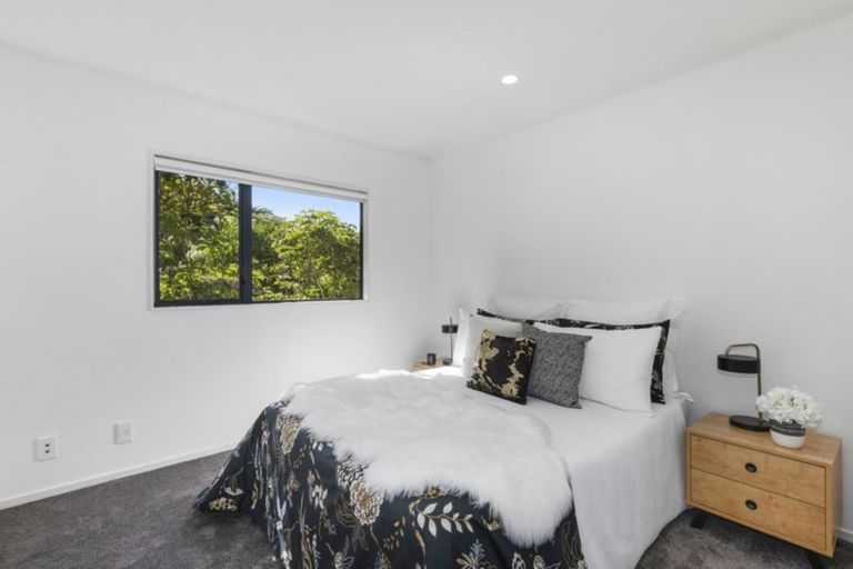 Photo of property in 12 Arahiwi Grove, Tirohanga, Lower Hutt, 5010