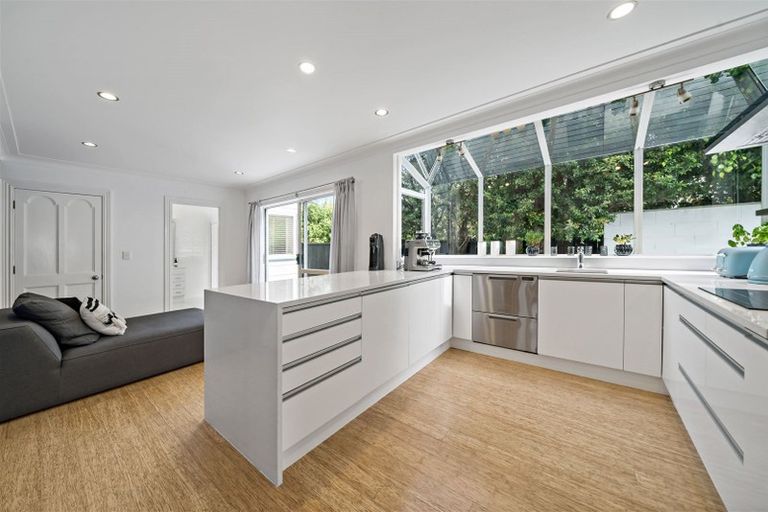 Photo of property in 2/26 Esmonde Road, Takapuna, Auckland, 0622