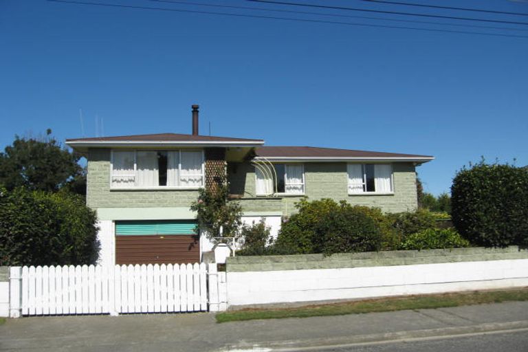 Photo of property in 27 Saint Leonards Road, Temuka, 7920