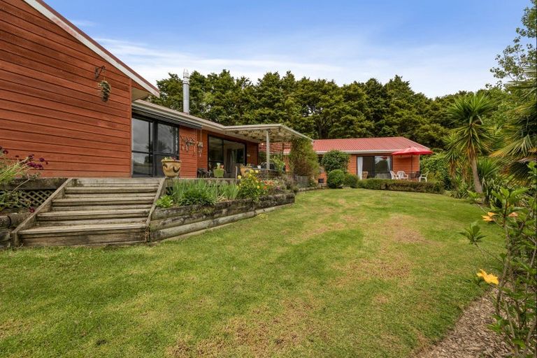 Photo of property in 59 Gibbons Road, Kaiwaka, 0573