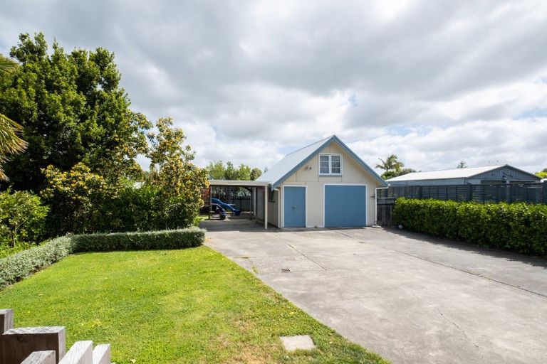 Photo of property in 298 Clifton Road, Te Awanga, 4102