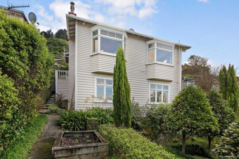Photo of property in 20 Barton Terrace, Thorndon, Wellington, 6011