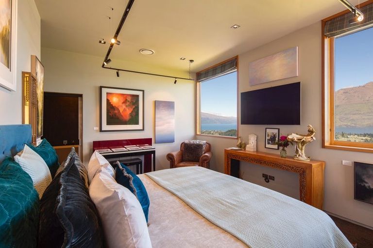 Photo of property in 27 Edinburgh Drive, Queenstown, 9300