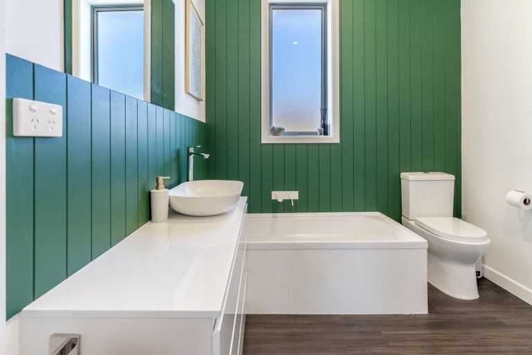 Photo of property in 41 Park Street, Winton, 9720