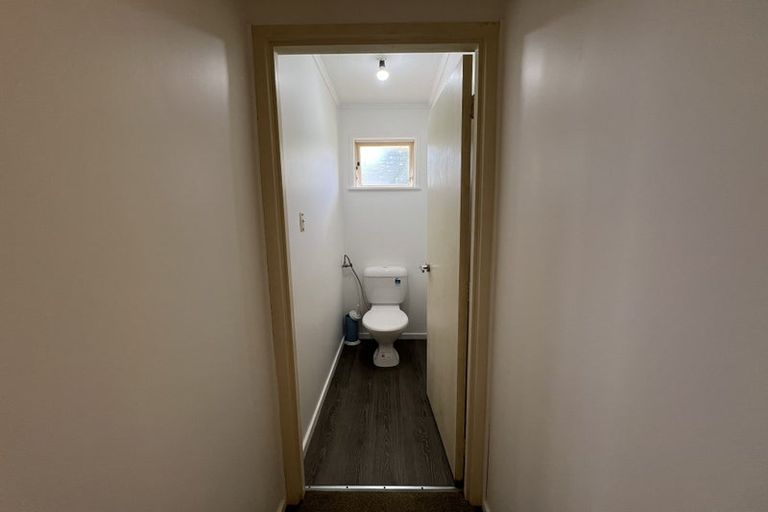 Photo of property in 1/28 Sequoia Place, Sunnynook, Auckland, 0620