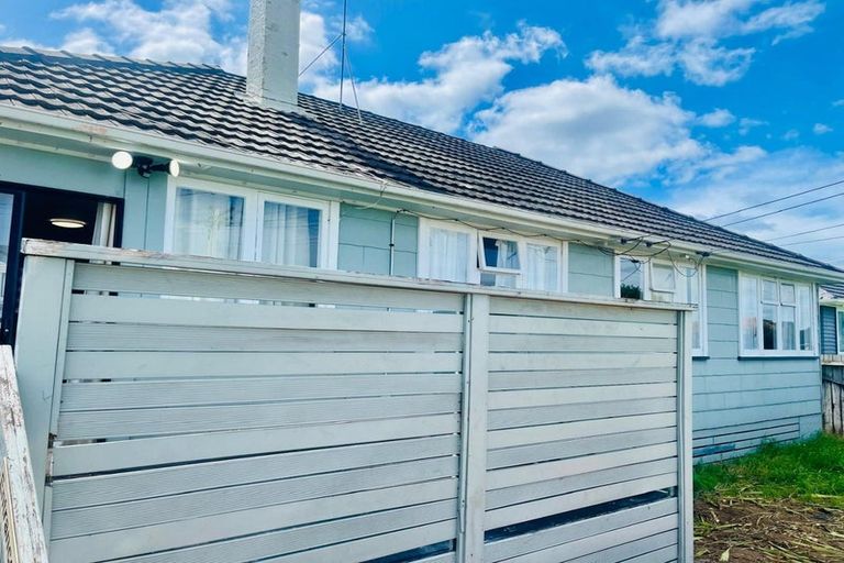 Photo of property in 18 Arimu Road, Papakura, 2110