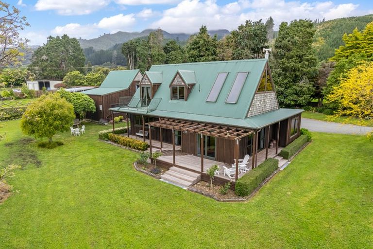 Photo of property in 39 Colletts Road, Mangaroa, Upper Hutt, 5371