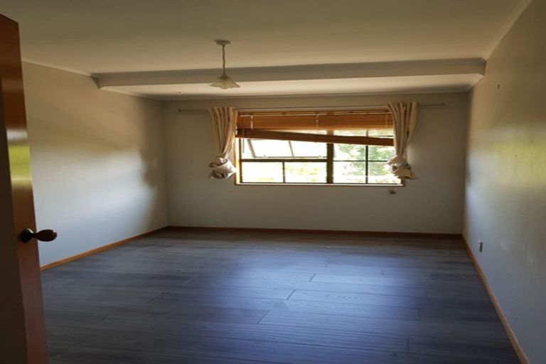 Photo of property in 296 Paremoremo Road, Paremoremo, Auckland, 0632