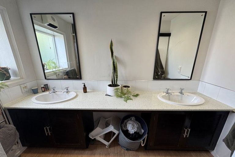 Photo of property in 1/16 Kilmarnock Street, Riccarton, Christchurch, 8011