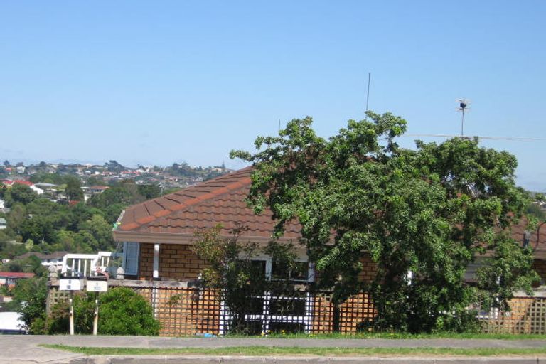 Photo of property in 1/122 Carlisle Road, Browns Bay, Auckland, 0632