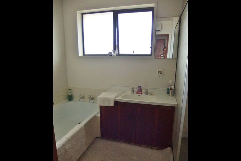 Photo of property in 3/92 Avenue Road, West End, Timaru, 7910