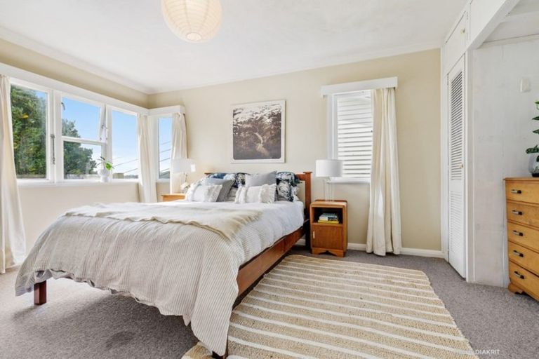 Photo of property in 51 Chesterton Street, Johnsonville, Wellington, 6037