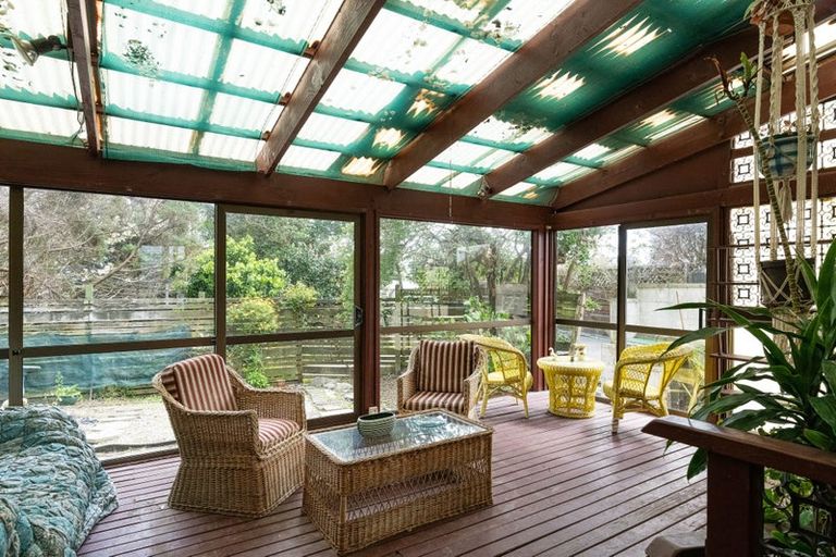 Photo of property in 89 Golf Road, Paraparaumu Beach, Paraparaumu, 5032