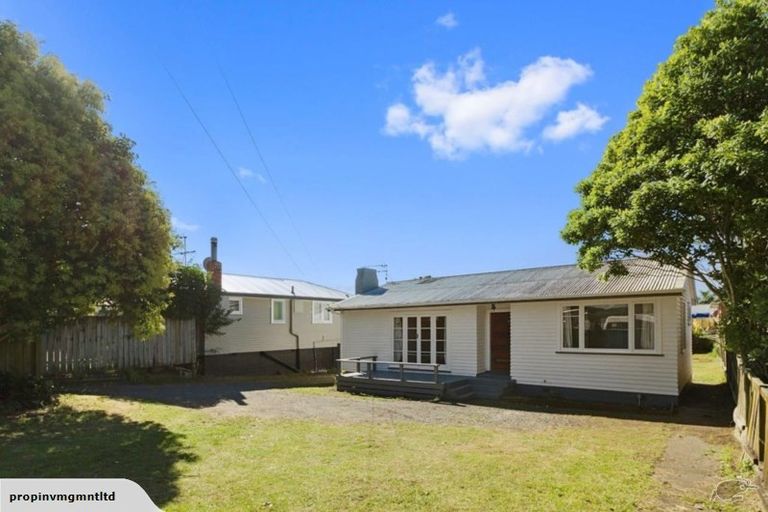 Photo of property in 67 Russell Road, Manurewa, Auckland, 2102