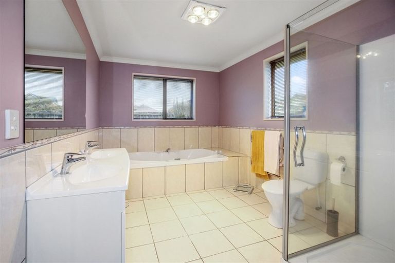 Photo of property in 22 Havana Gardens, Shirley, Christchurch, 8052