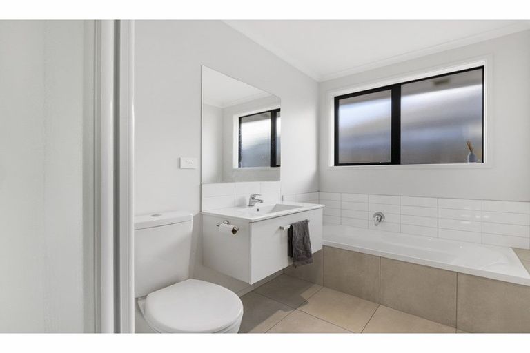 Photo of property in 5 Himalayan Close, Judea, Tauranga, 3110