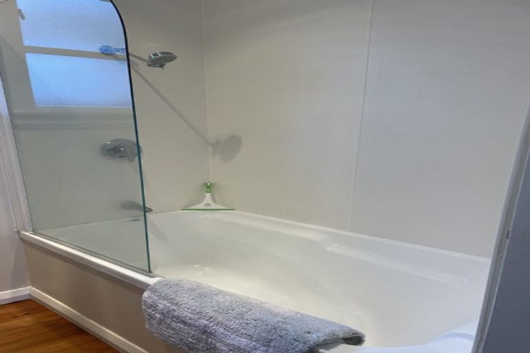 Photo of property in 33 Benares Street, Khandallah, Wellington, 6035