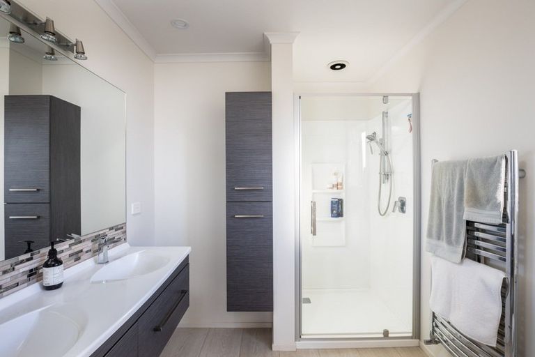 Photo of property in 576a Mangorei Road, Mangorei, New Plymouth, 4371