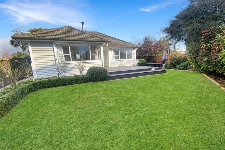 Photo of property in 68 Winters Road, Redwood, Christchurch, 8051