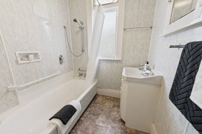 Photo of property in 75 Broughton Street, Gore, 9710