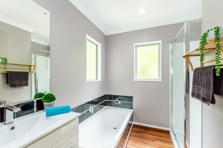 Photo of property in 15 Kennedy Place, Waikanae Beach, Waikanae, 5036