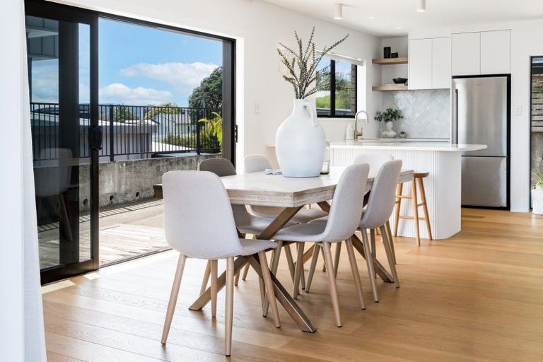 Photo of property in 10c Long Street, Raglan, 3225