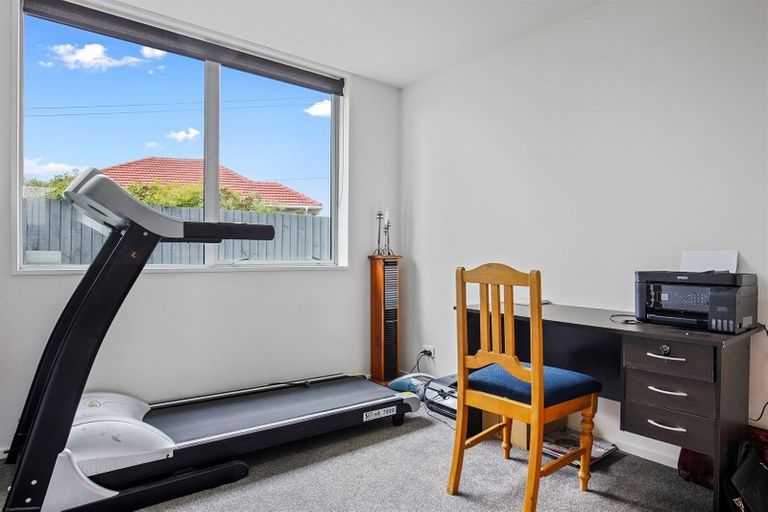 Photo of property in 24 Lonsdale Street, New Brighton, Christchurch, 8083