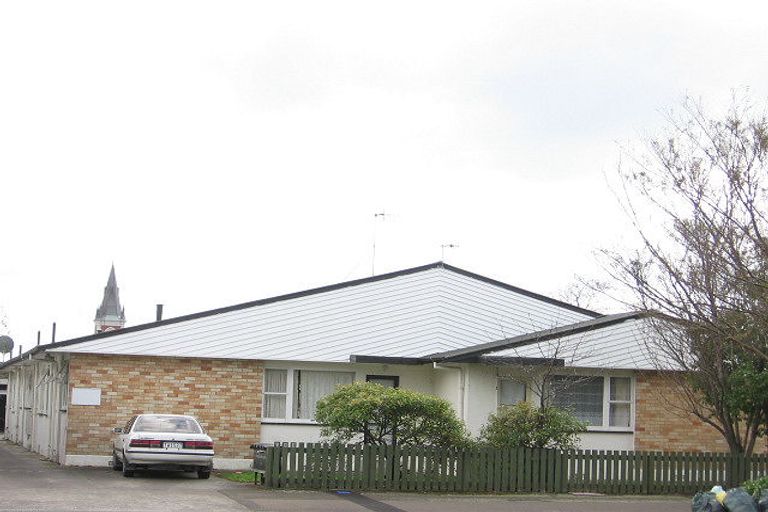 Photo of property in 2/513 Church Street, Palmerston North, 4410