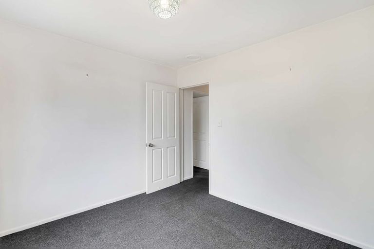 Photo of property in 62 Denise Crescent, Hornby, Christchurch, 8042