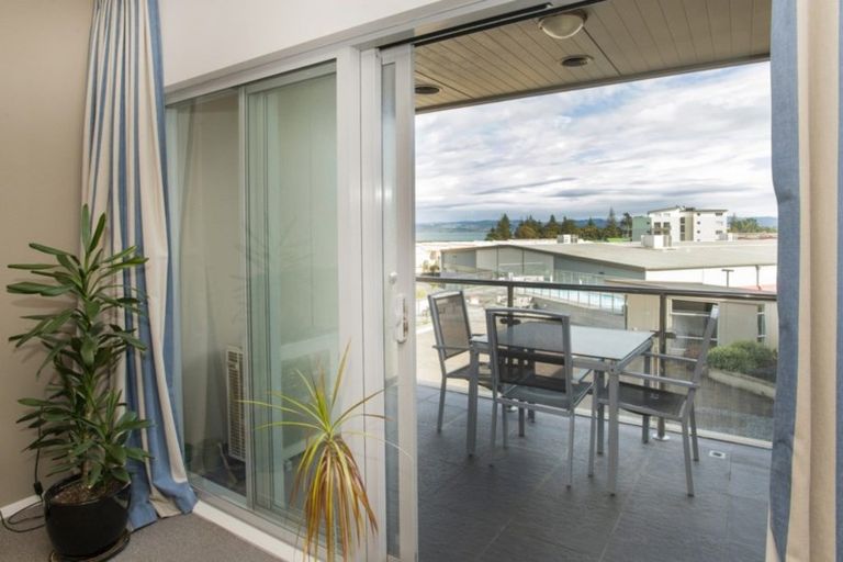 Photo of property in Marina View Apartments, 302/4 Reads Quay, Gisborne, 4010