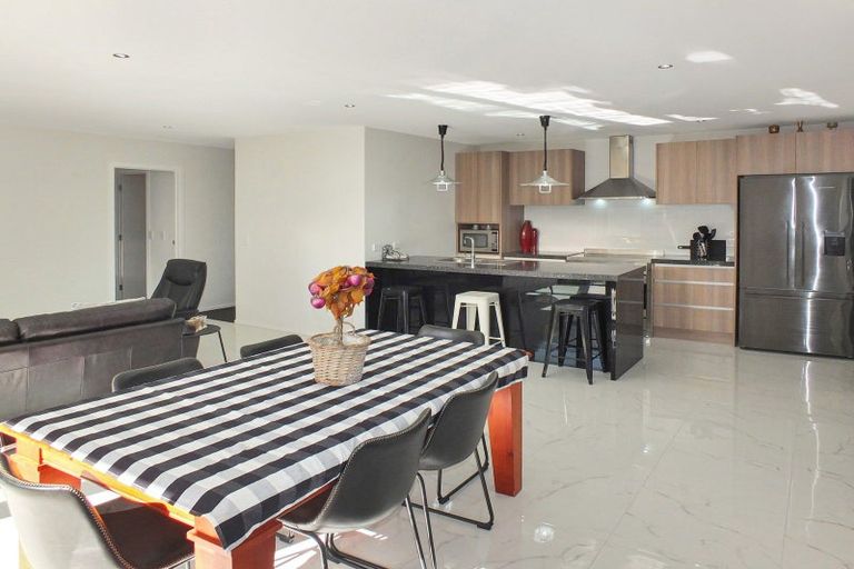 Photo of property in 17 Oxnam Place, Foxton Beach, Foxton, 4815