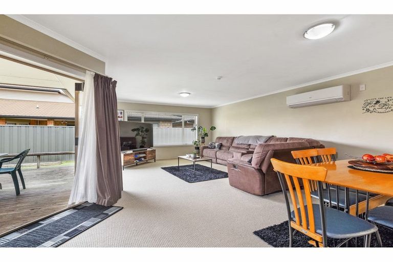 Photo of property in 41/64 Kawaha Point Road, Kawaha Point, Rotorua, 3010