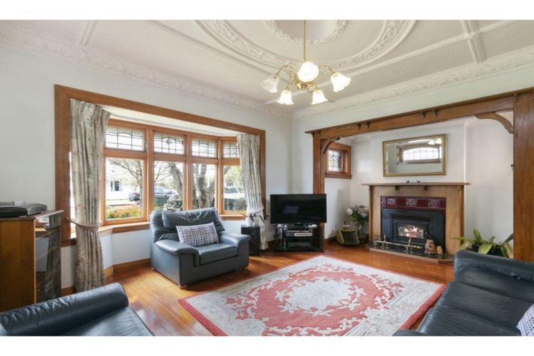 Photo of property in 22 Burnside Street, Waterloo, Lower Hutt, 5011