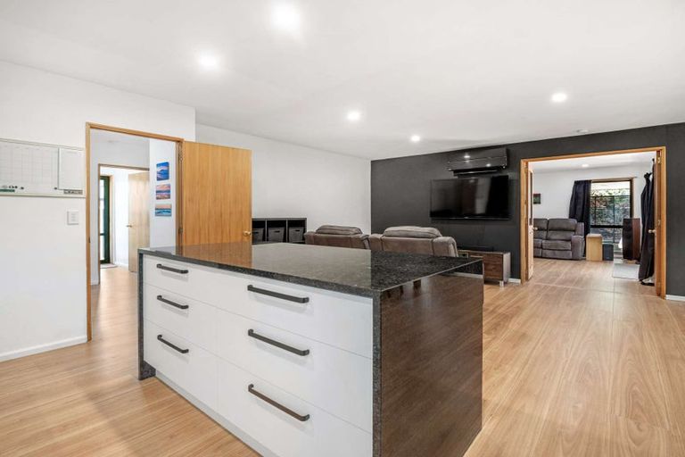 Photo of property in 43 Durrell Way, Rolleston, 7614