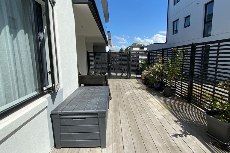 Photo of property in 7/12 Latimer Square, Christchurch Central, Christchurch, 8011