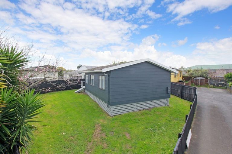 Photo of property in 3/114 Finlayson Avenue, Clendon Park, Auckland, 2103