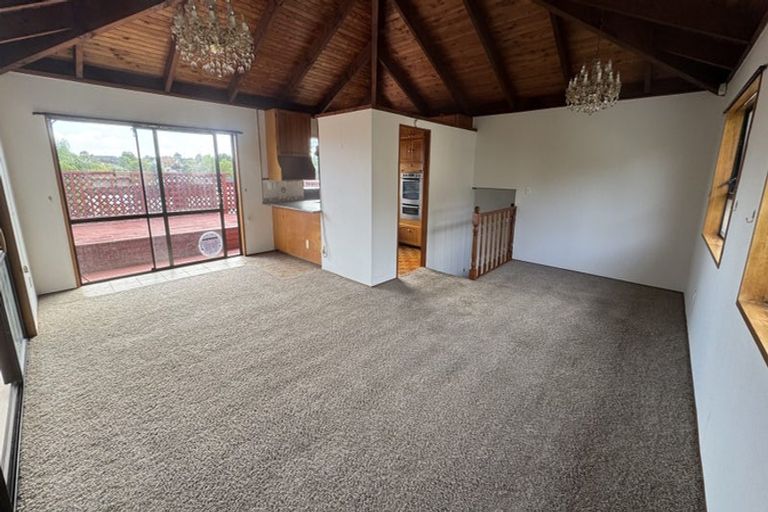 Photo of property in 34a Mark Edward Drive, Half Moon Bay, Auckland, 2012