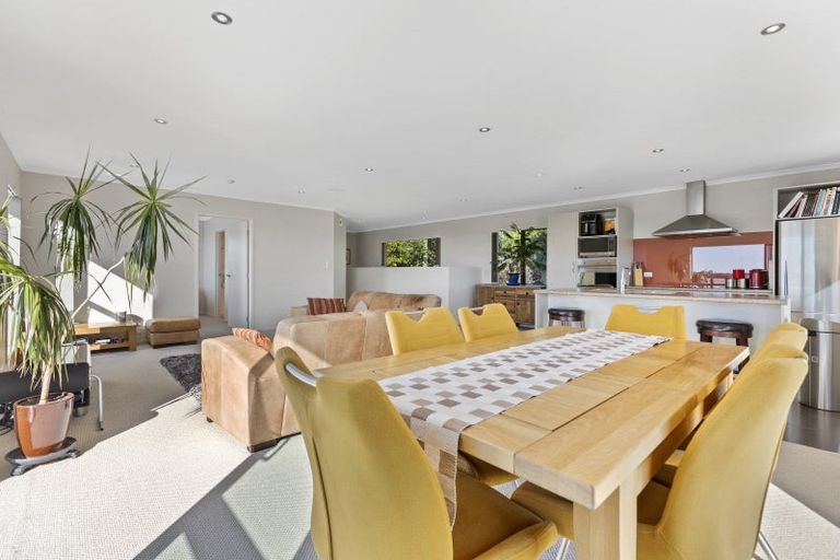 Photo of property in 11a Handley Place, Glen Avon, New Plymouth, 4312