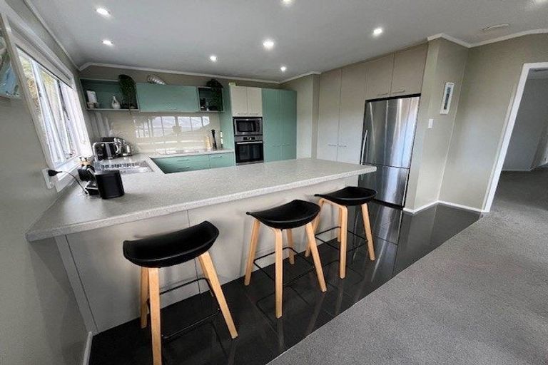 Photo of property in 49b The Esplanade, Eastern Beach, Auckland, 2012