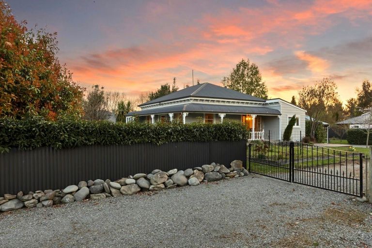 Photo of property in 260 Talbot Street, Geraldine, 7930